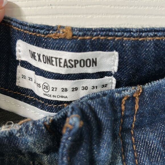 One Teaspoon Distressed Ripped Lightweight Jeans(Size 26) - Picture 5 of 10